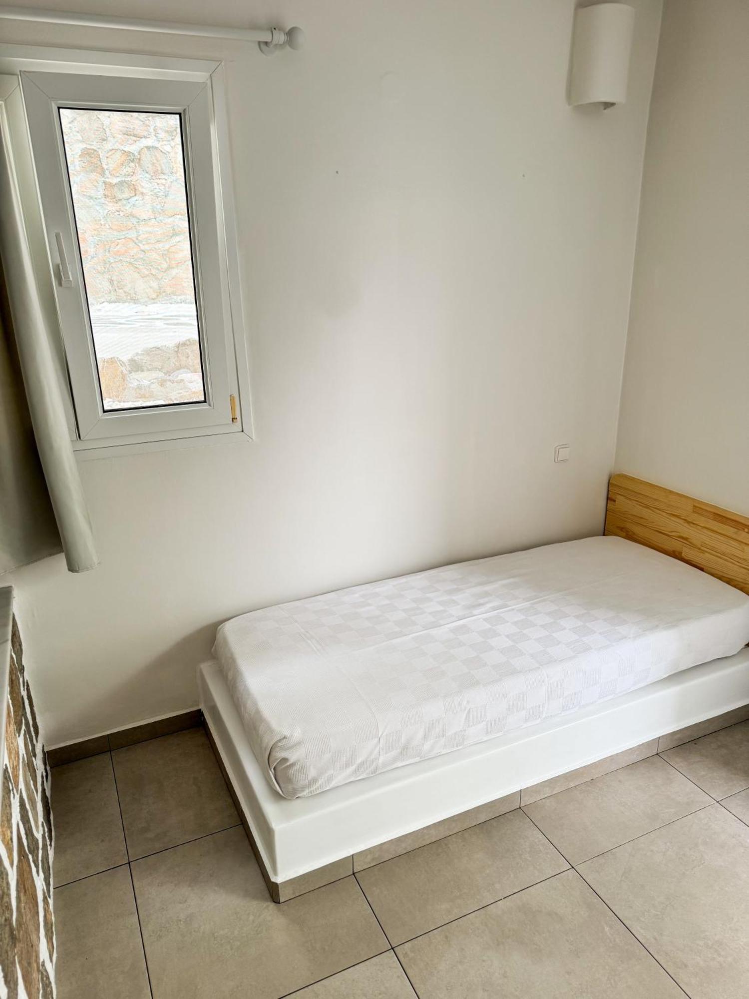 Filoxenia Apartments Adamantas  Exterior photo